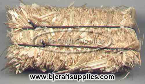 Package of 6 Mini Hay Bales Made of Real Dried Straw for Crafting, Embellsihing and Creating
